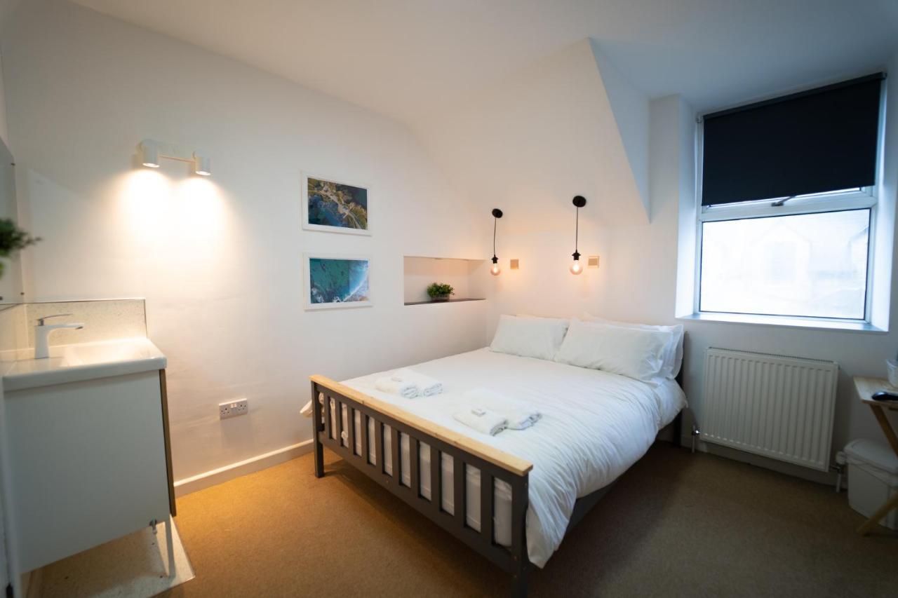 Sea Bed Guesthouse Ньюки Экстерьер фото