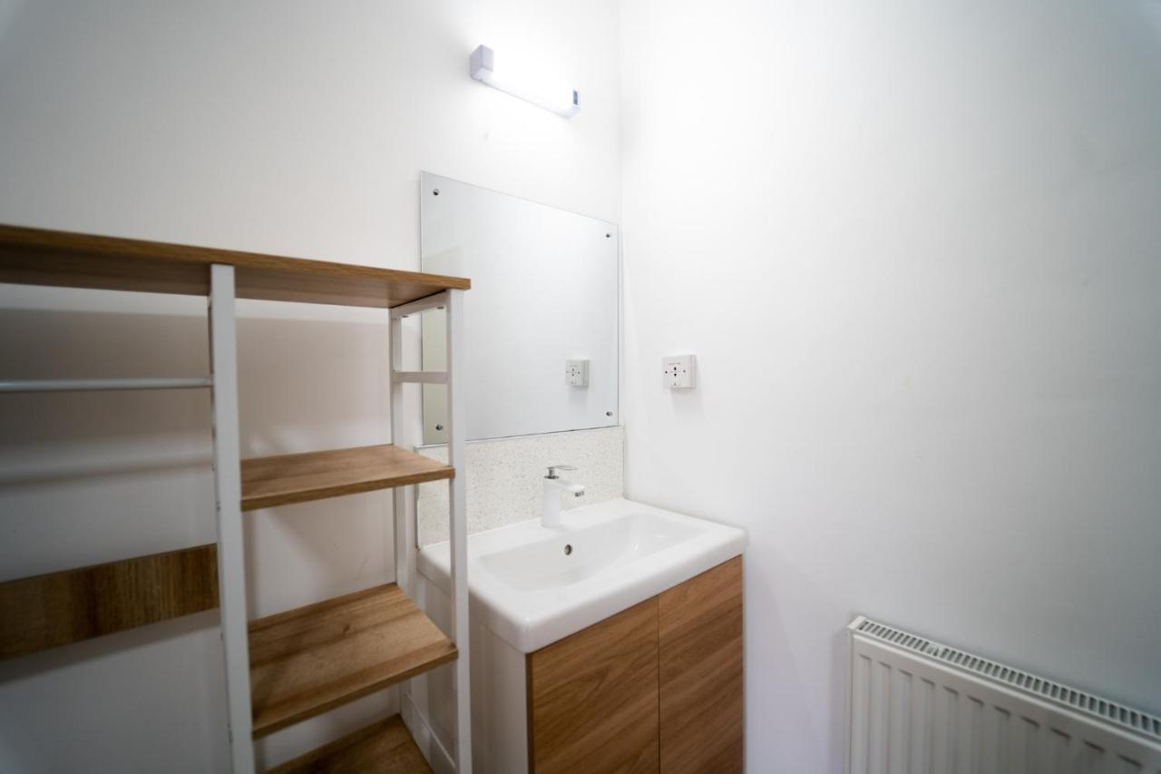 Sea Bed Guesthouse Ньюки Экстерьер фото